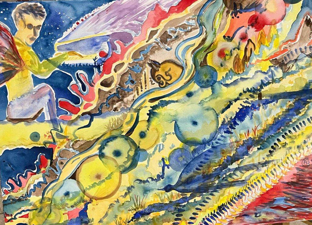 Bulles jaunes bleues et mauves, avec un ange en haut à gauche qui joue du piano, lignes de couleur en diagonale du bas à gauche vers le haut à droite un oiseau en bas et une tête en haut